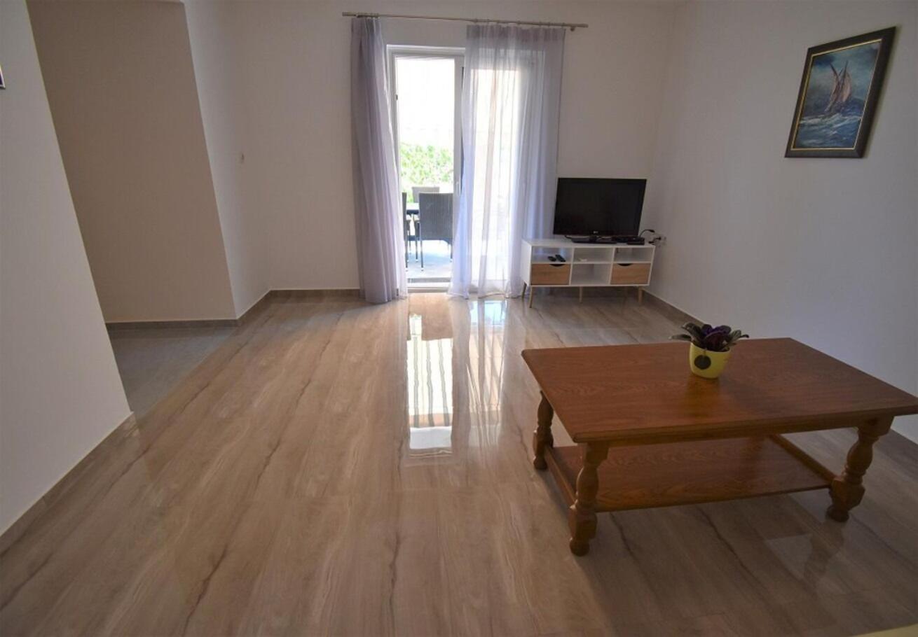 Holiday Home Branka - 80 M From Beach Vir Dış mekan fotoğraf
