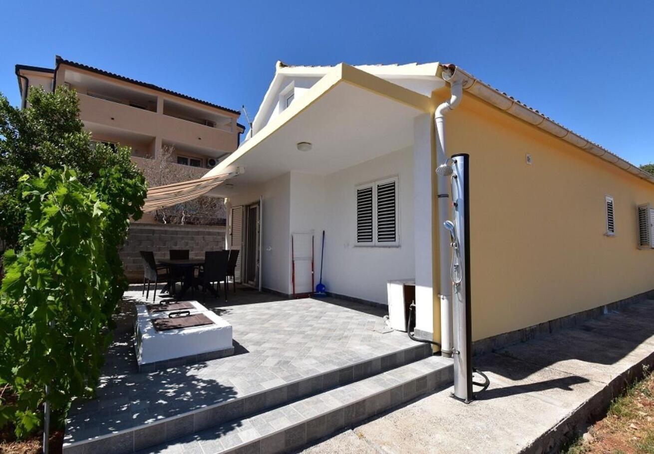 Holiday Home Branka - 80 M From Beach Vir Dış mekan fotoğraf