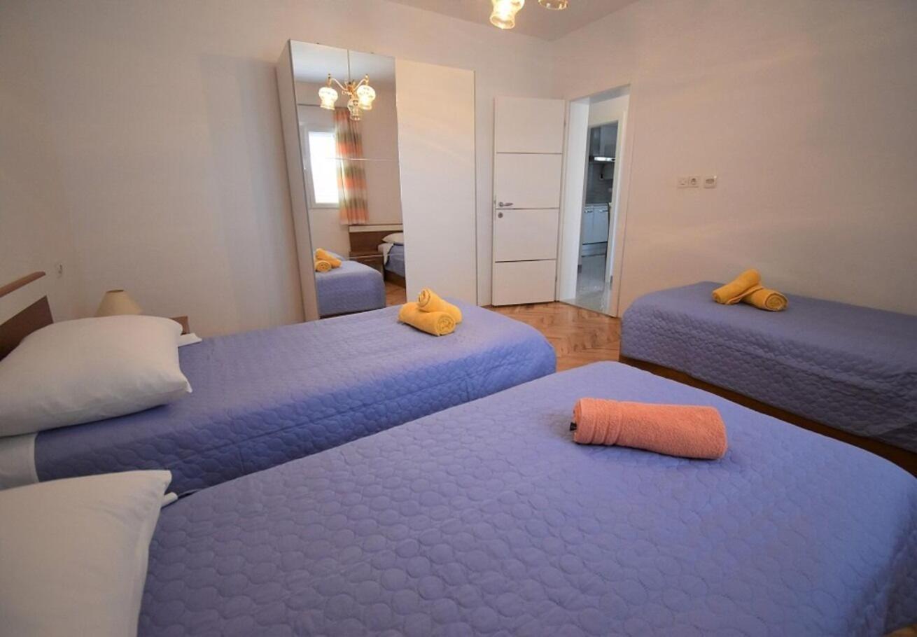 Holiday Home Branka - 80 M From Beach Vir Dış mekan fotoğraf